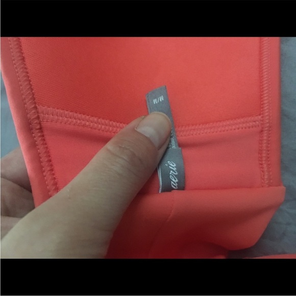 Aerie Coral and Ivory Crochet Bandeau Bikini 🌿 - Picture 5 of 5